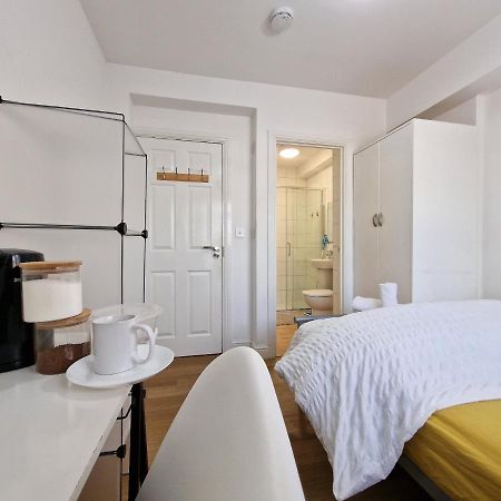 Nice Living Serviced Accommodations 4 โคเวนทรี ภายนอก รูปภาพ